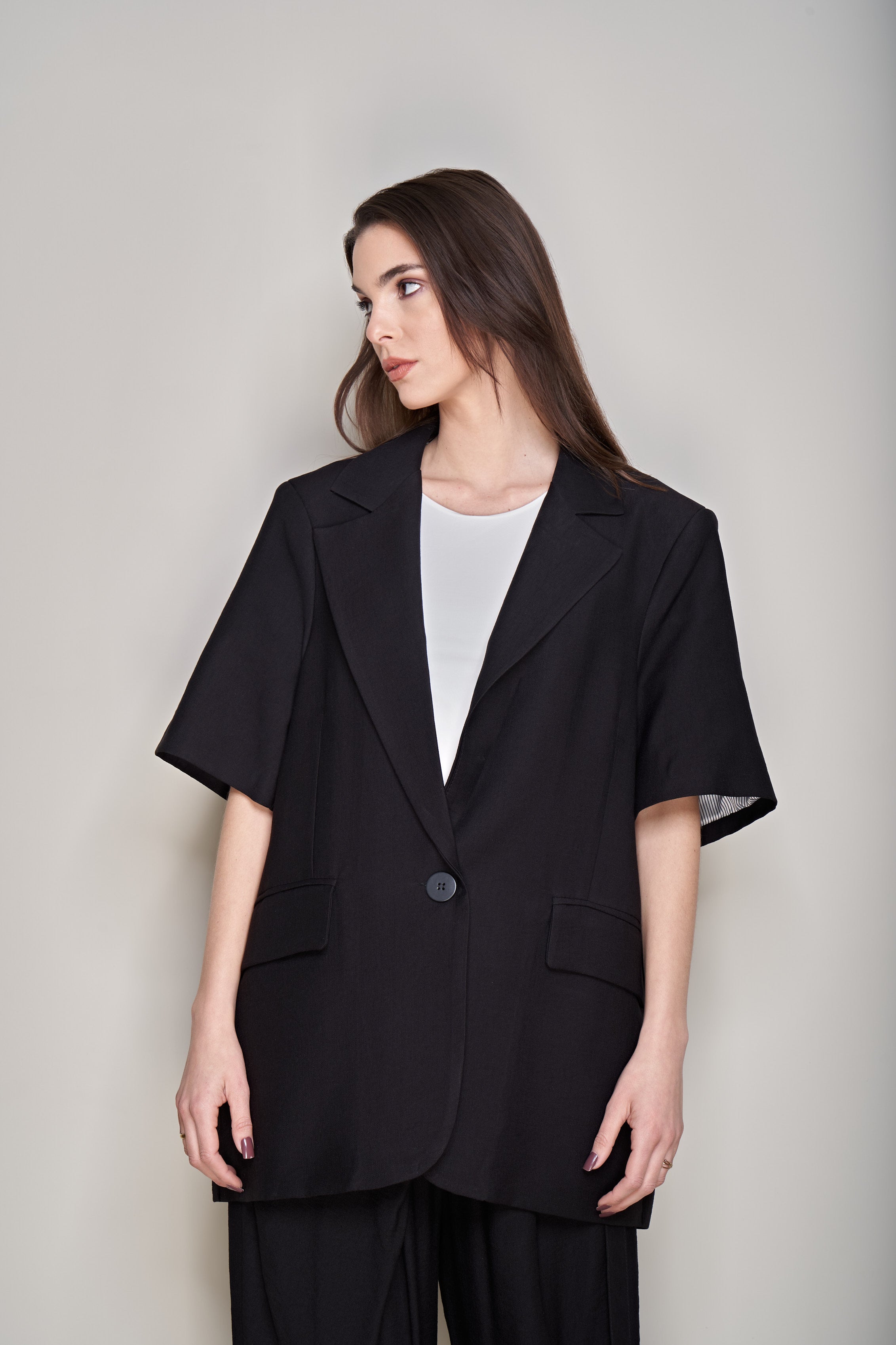 BLAZER MANICHE CORTE
