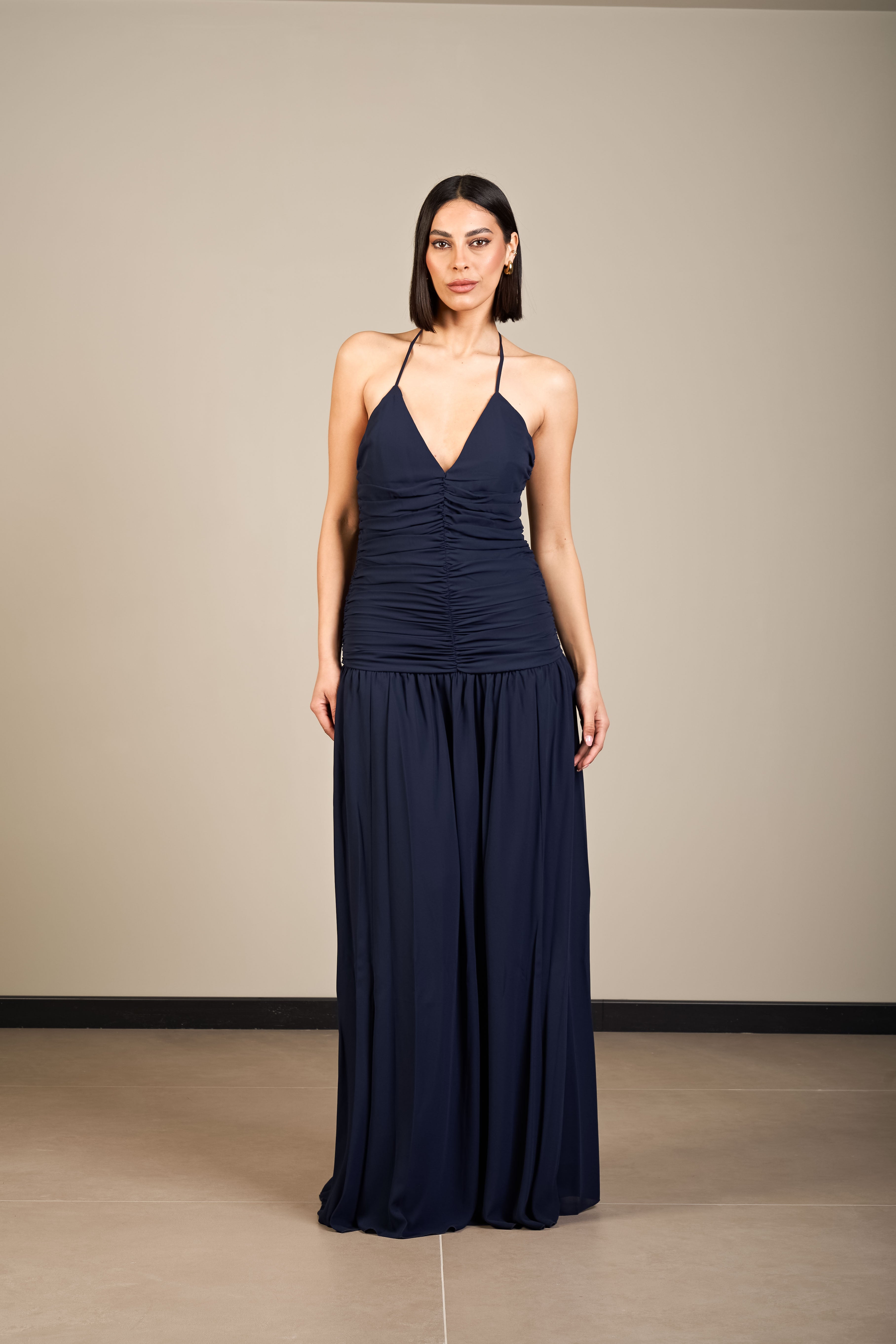 MAXI DRESS CON SCOLLO ALL'AMARICANA