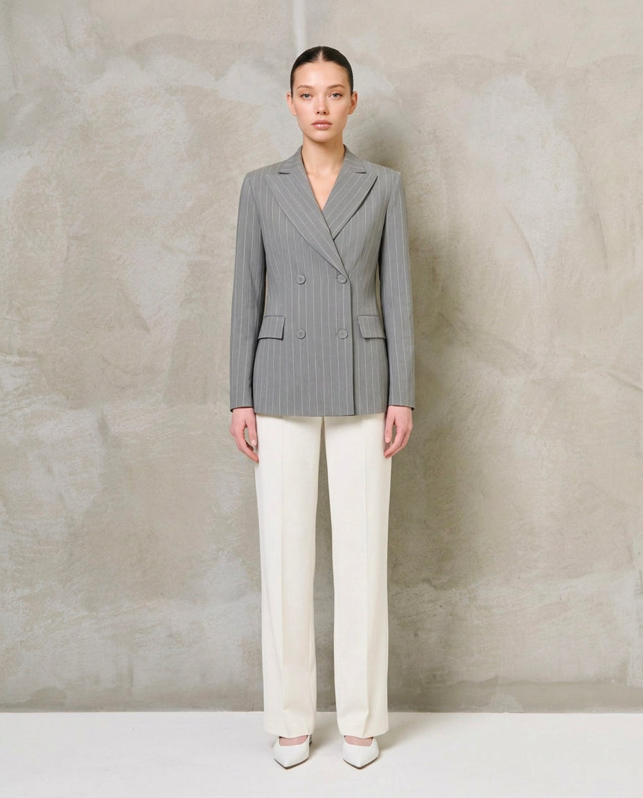 J13935|Colore:Grigio